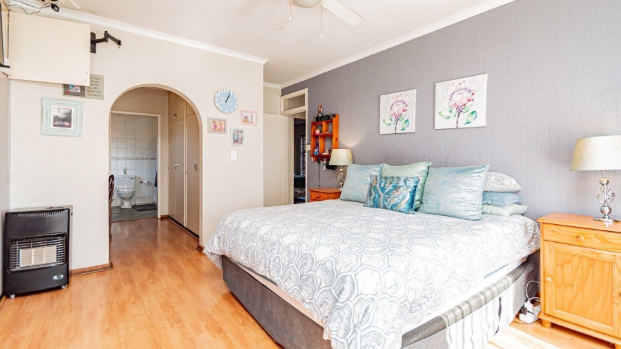 4 Bedroom Property for Sale in Randhart Gauteng