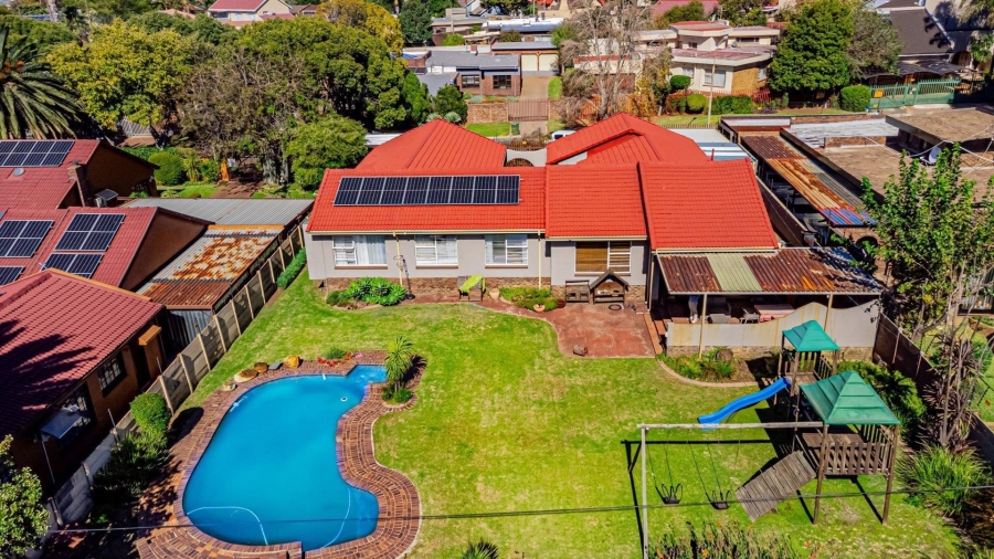 4 Bedroom Property for Sale in Randhart Gauteng