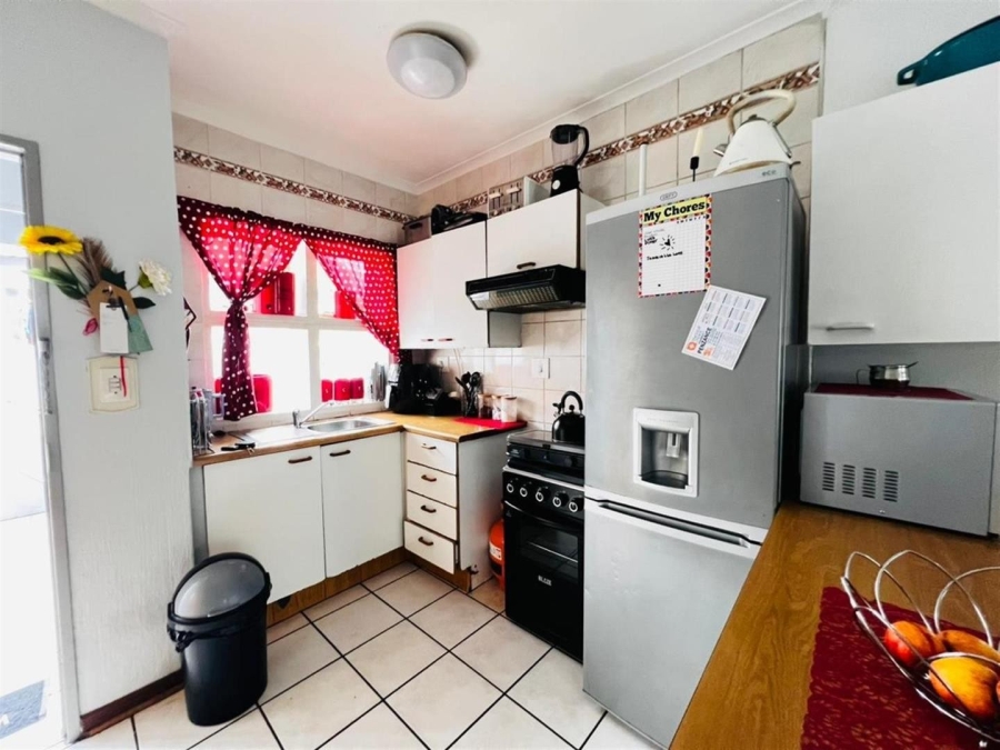 2 Bedroom Property for Sale in New Redruth Gauteng