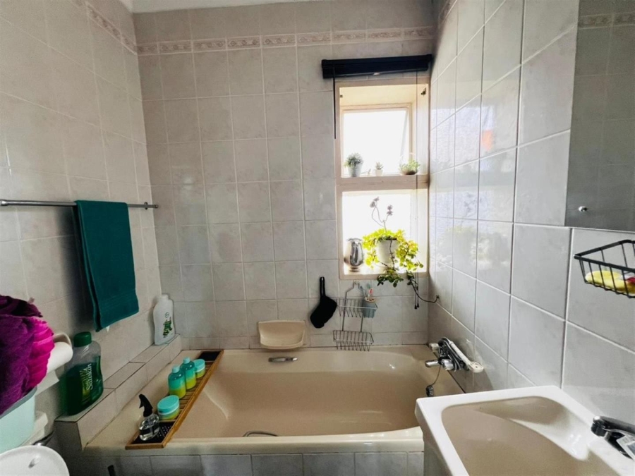 2 Bedroom Property for Sale in New Redruth Gauteng