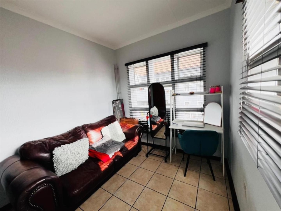 2 Bedroom Property for Sale in New Redruth Gauteng