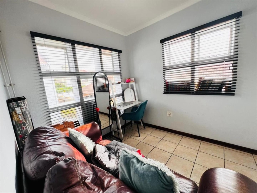 2 Bedroom Property for Sale in New Redruth Gauteng