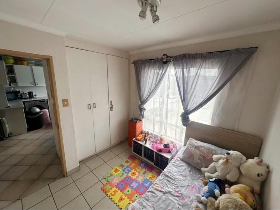 2 Bedroom Property for Sale in Verwoerdpark Gauteng