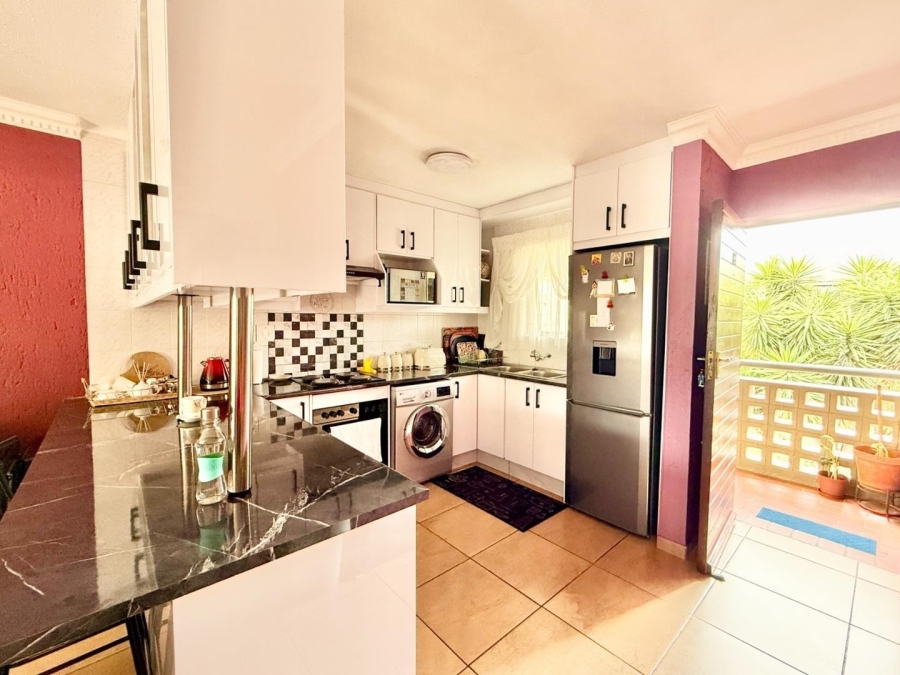 2 Bedroom Property for Sale in New Market Gauteng
