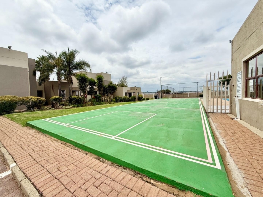 2 Bedroom Property for Sale in New Market Gauteng