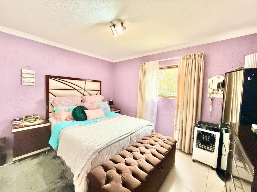 2 Bedroom Property for Sale in New Market Gauteng