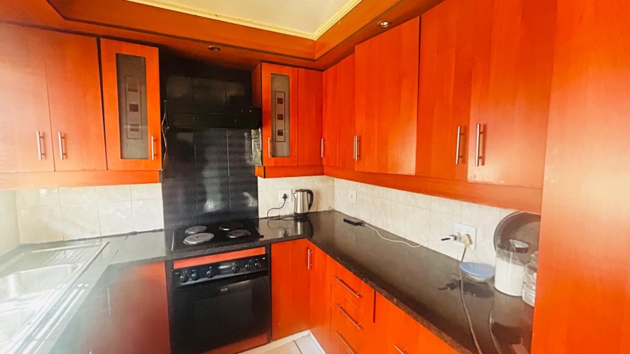 2 Bedroom Property for Sale in Tulisa Park Gauteng