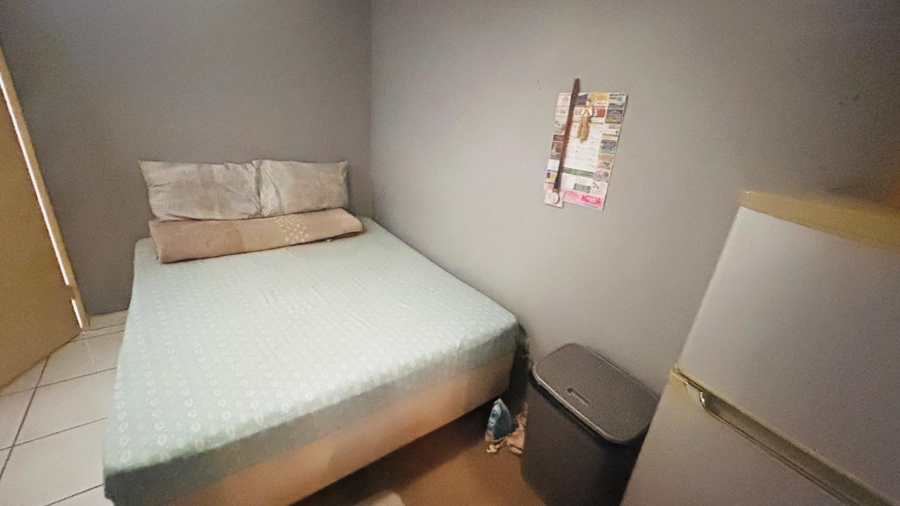 2 Bedroom Property for Sale in Tulisa Park Gauteng