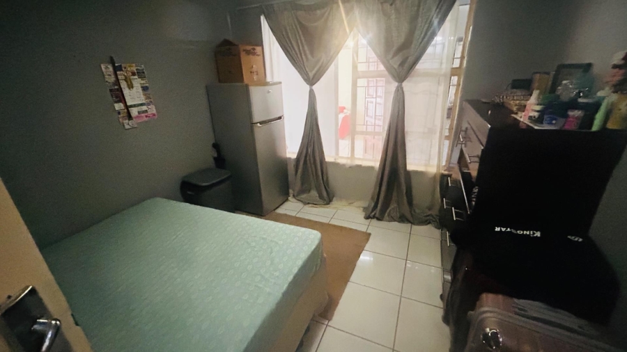 2 Bedroom Property for Sale in Tulisa Park Gauteng