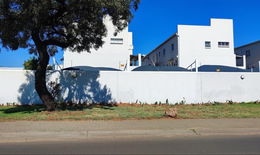 2 Bedroom Property for Sale in Mayberry Park Gauteng