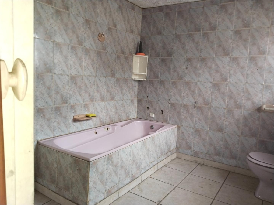 4 Bedroom Property for Sale in Florentia Gauteng
