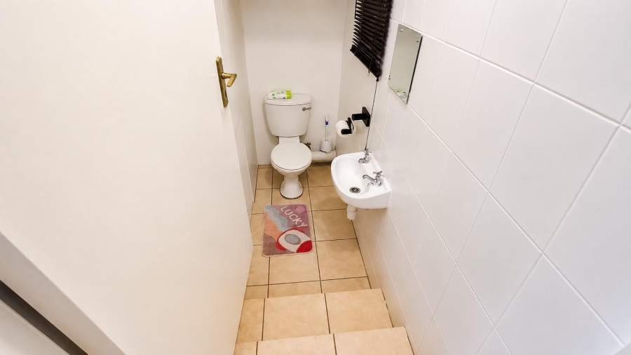 2 Bedroom Property for Sale in Glenvista Gauteng