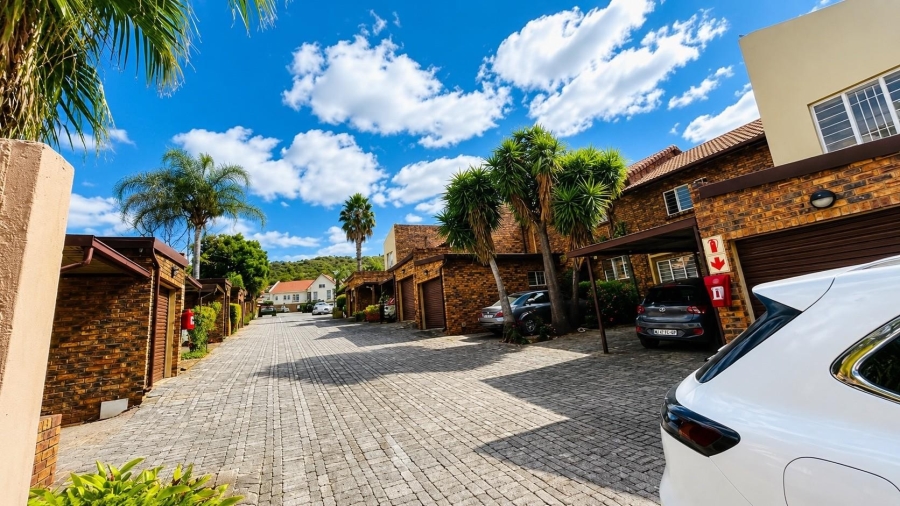 2 Bedroom Property for Sale in Glenvista Gauteng
