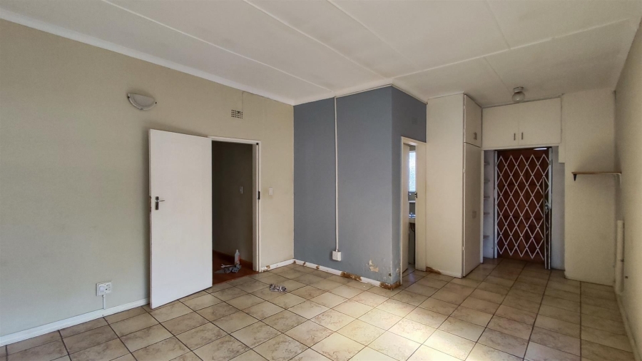 4 Bedroom Property for Sale in Verwoerdpark Gauteng