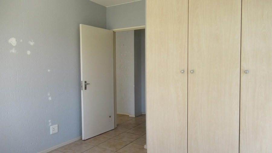 2 Bedroom Property for Sale in Klippoortje Gauteng