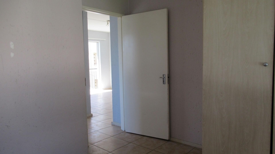 2 Bedroom Property for Sale in Klippoortje Gauteng