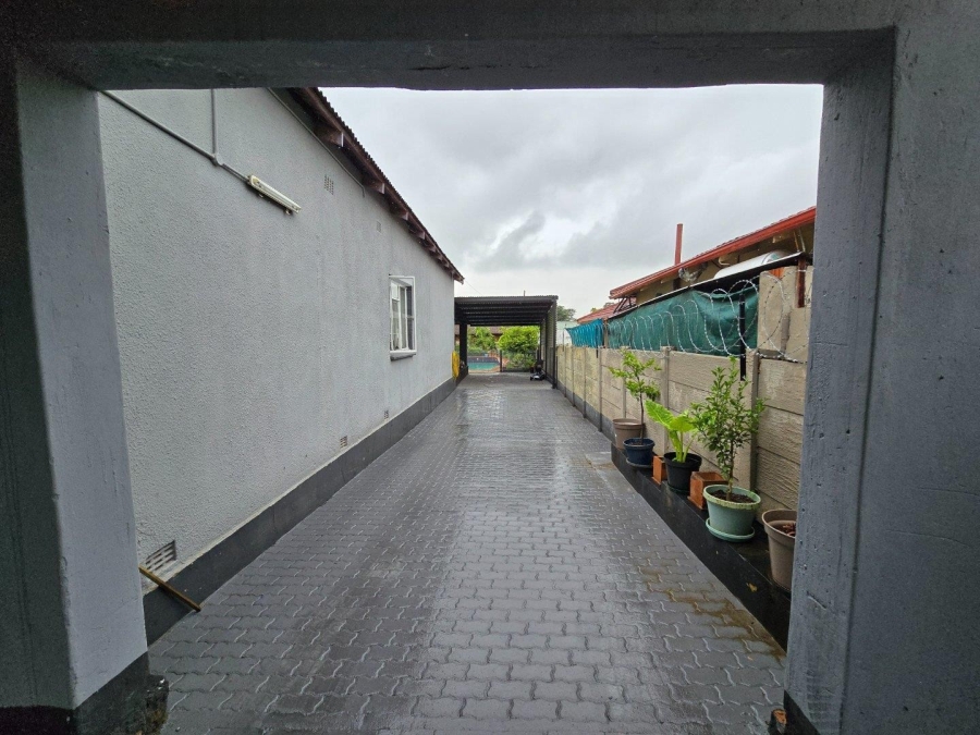 4 Bedroom Property for Sale in Florentia Gauteng