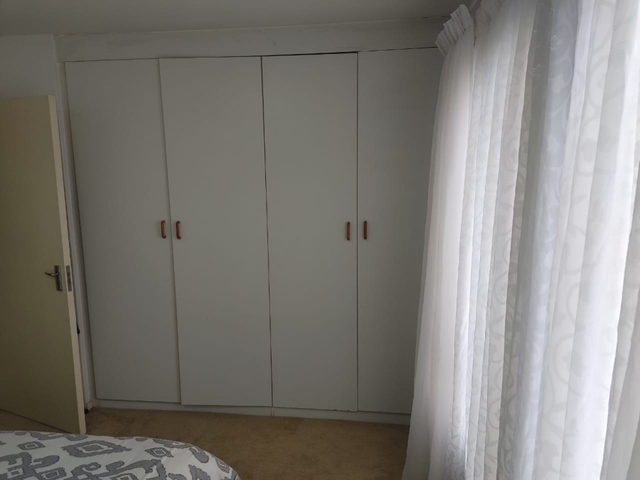 2 Bedroom Property for Sale in Verwoerdpark Gauteng