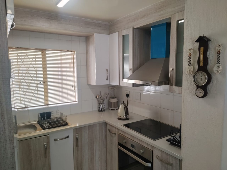 2 Bedroom Property for Sale in Verwoerdpark Gauteng