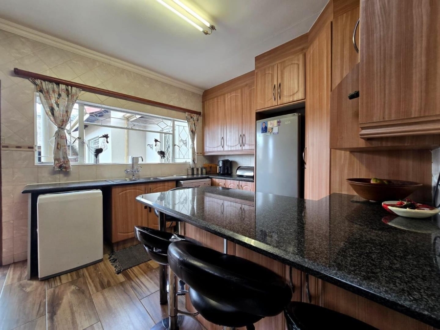 3 Bedroom Property for Sale in South Crest Gauteng