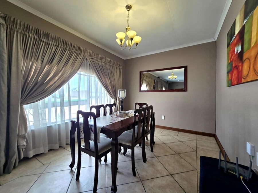 3 Bedroom Property for Sale in South Crest Gauteng
