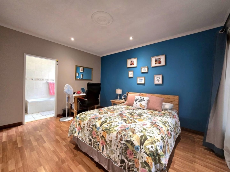 3 Bedroom Property for Sale in South Crest Gauteng