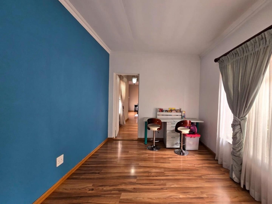 3 Bedroom Property for Sale in South Crest Gauteng
