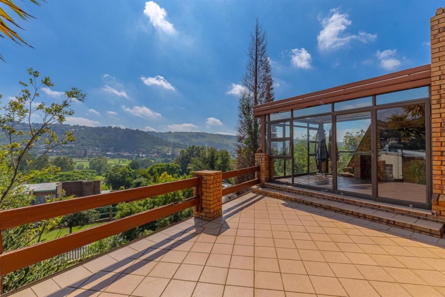 4 Bedroom Property for Sale in Glenvista Gauteng