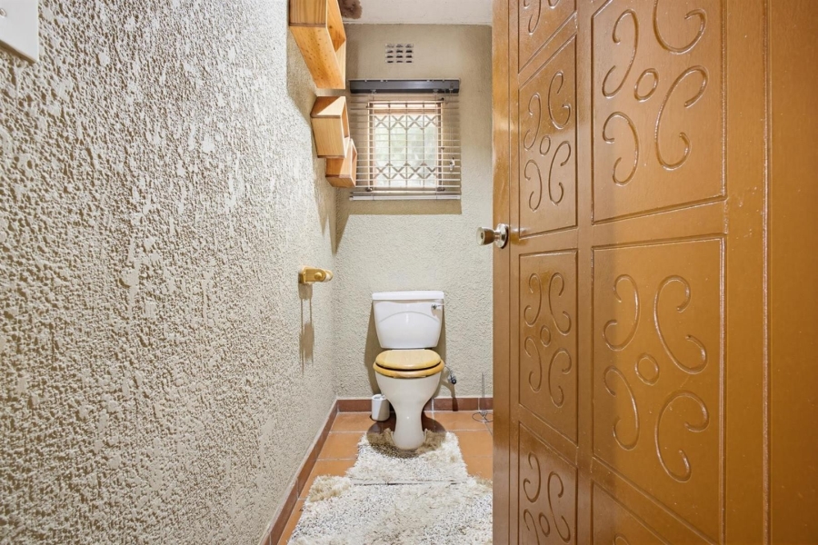 4 Bedroom Property for Sale in Glenvista Gauteng