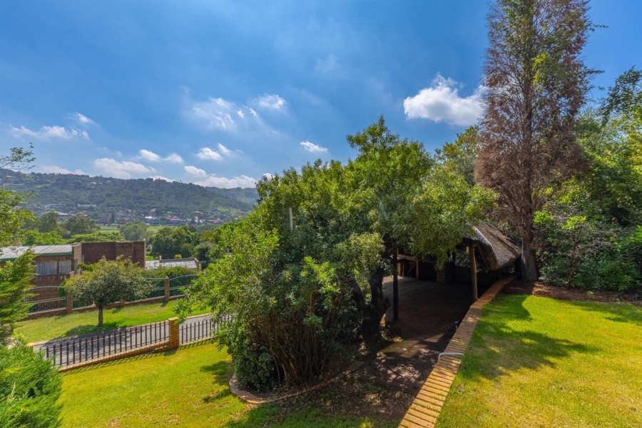 4 Bedroom Property for Sale in Glenvista Gauteng