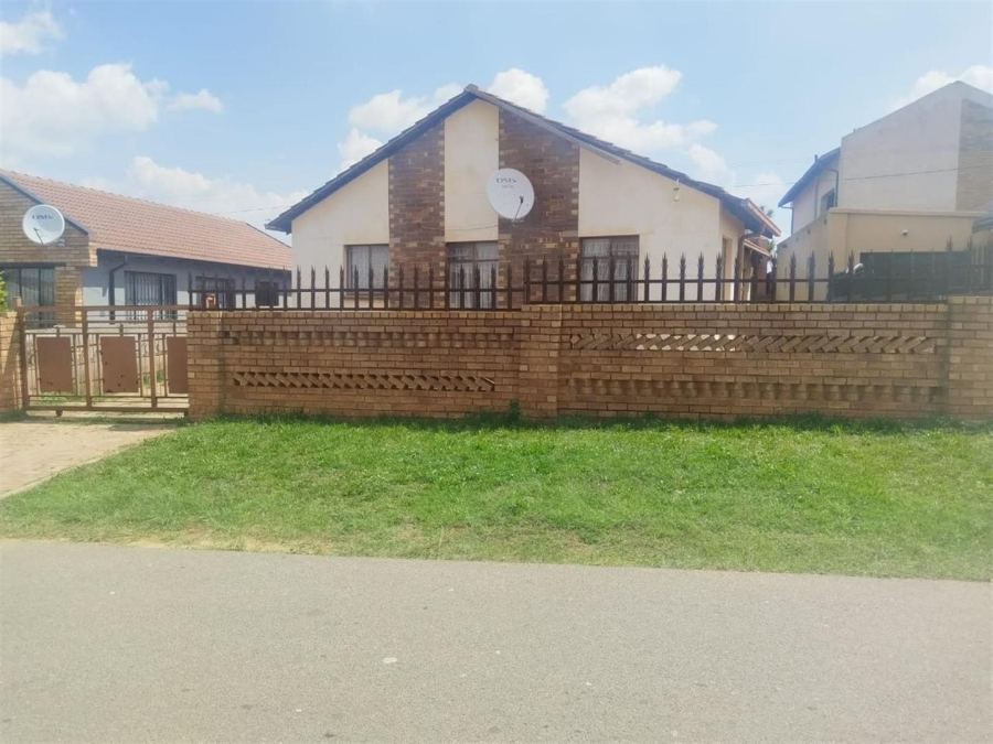 3 Bedroom Property for Sale in Daveyton Gauteng