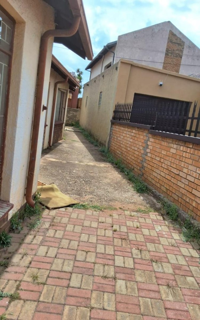 3 Bedroom Property for Sale in Daveyton Gauteng