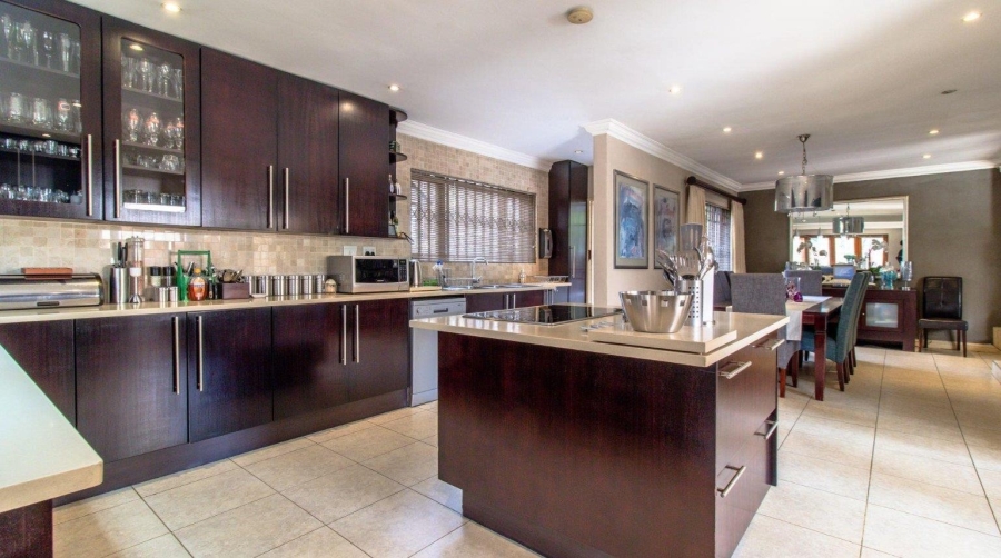 4 Bedroom Property for Sale in Glenvista Gauteng