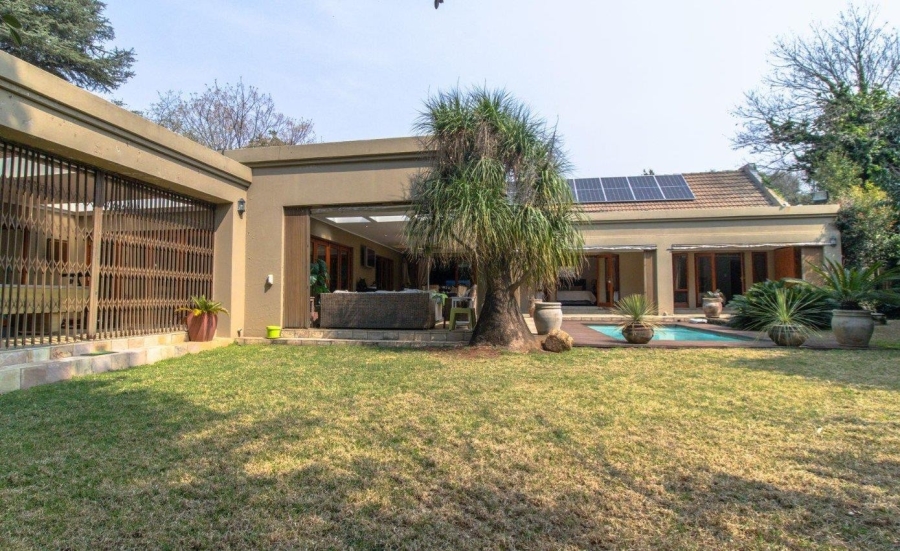 4 Bedroom Property for Sale in Glenvista Gauteng