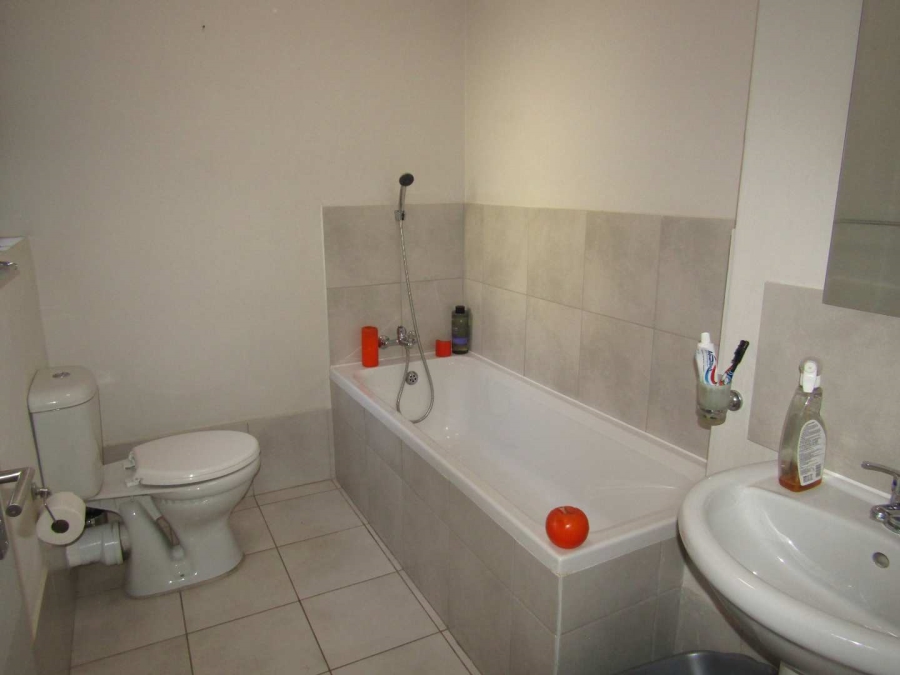 To Let 2 Bedroom Property for Rent in Norton Park Gauteng