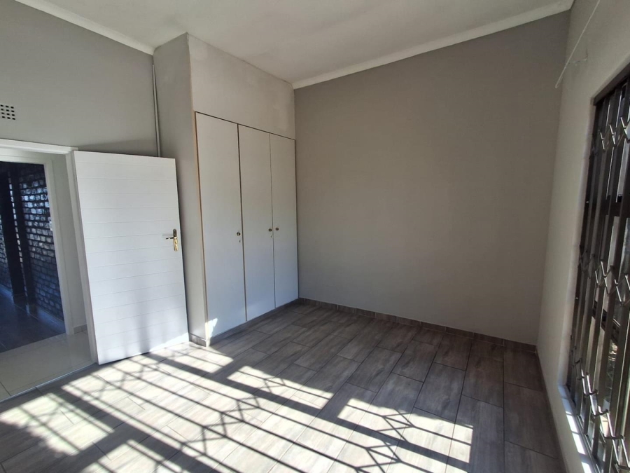 3 Bedroom Property for Sale in Bassonia Gauteng