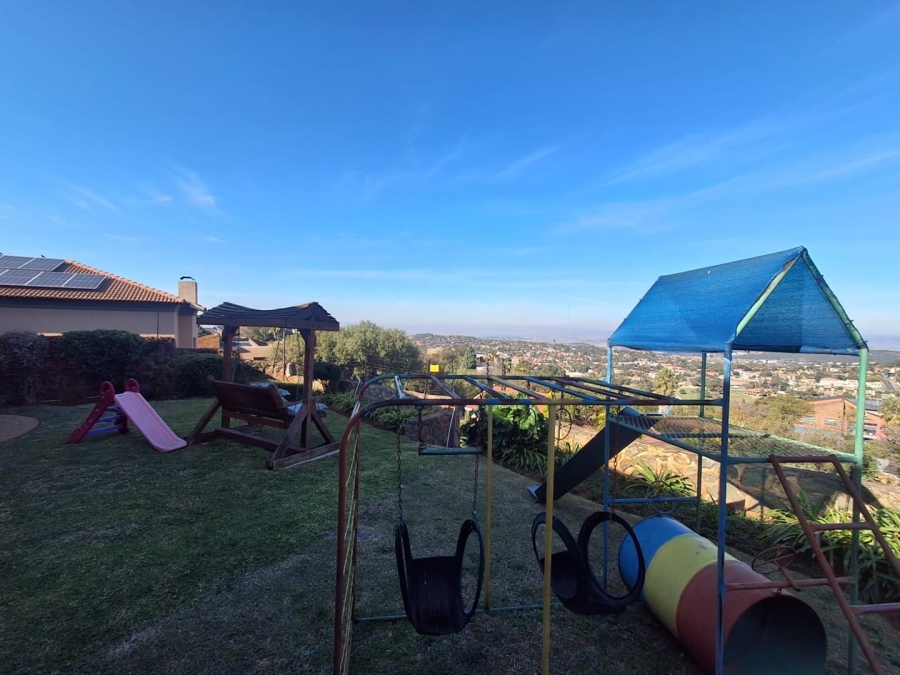 3 Bedroom Property for Sale in Bassonia Gauteng