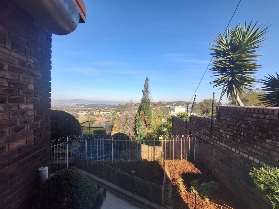 3 Bedroom Property for Sale in Bassonia Gauteng