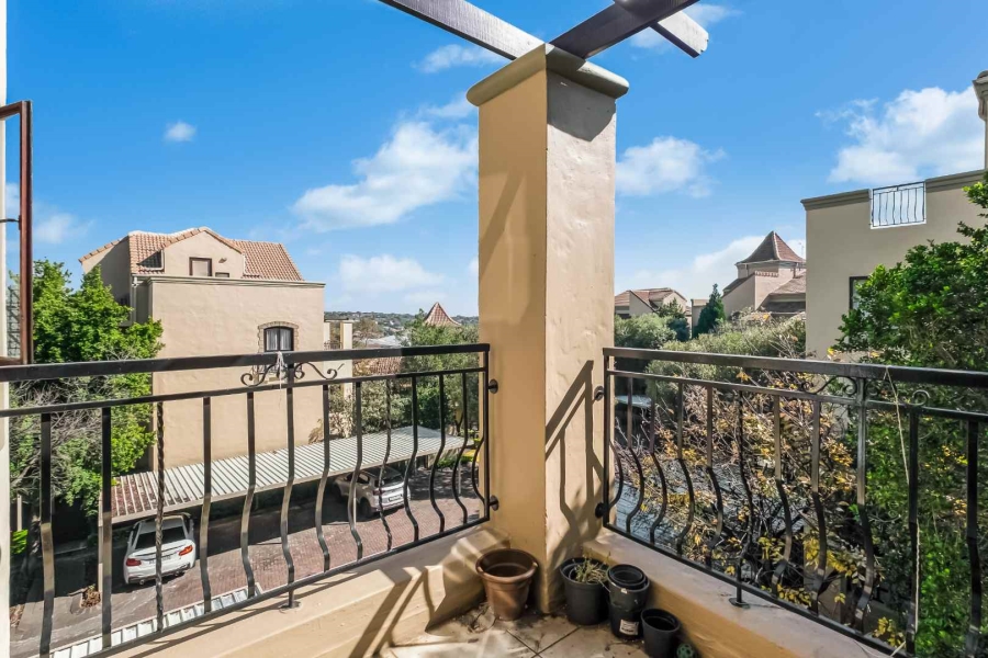 1 Bedroom Property for Sale in Lonehill Gauteng