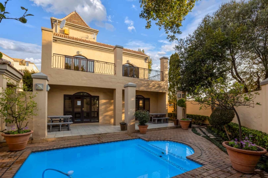 1 Bedroom Property for Sale in Lonehill Gauteng