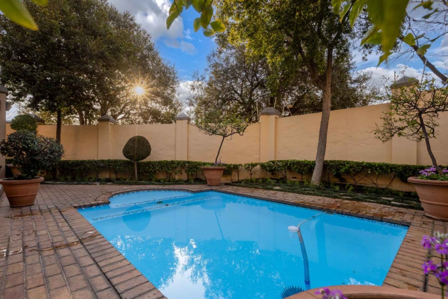 1 Bedroom Property for Sale in Lonehill Gauteng