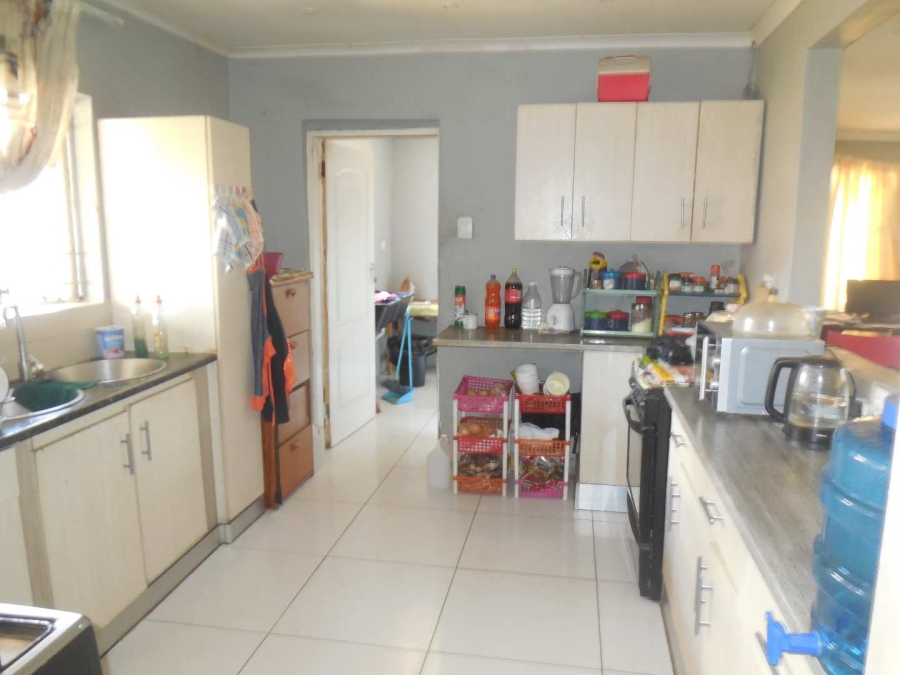 To Let 4 Bedroom Property for Rent in Silverton Gauteng