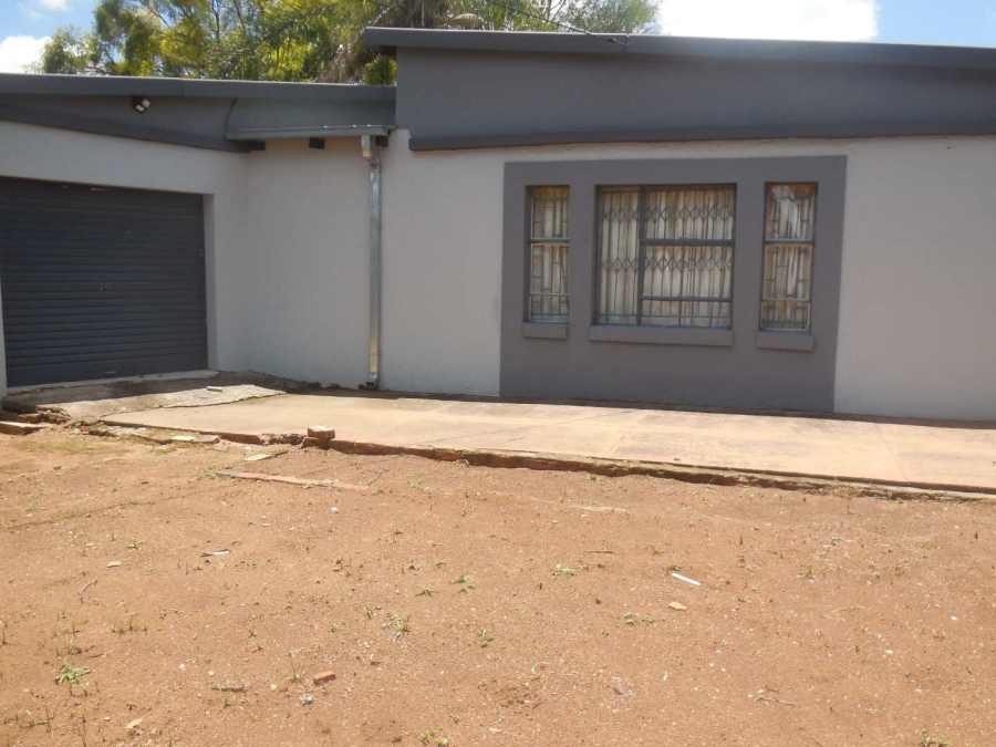 To Let 4 Bedroom Property for Rent in Silverton Gauteng