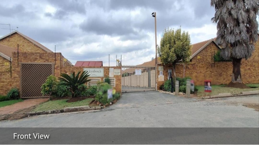 2 Bedroom Property for Sale in Birch Acres Gauteng