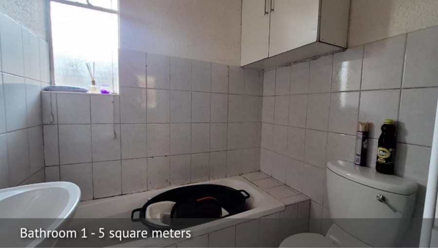 2 Bedroom Property for Sale in Birch Acres Gauteng