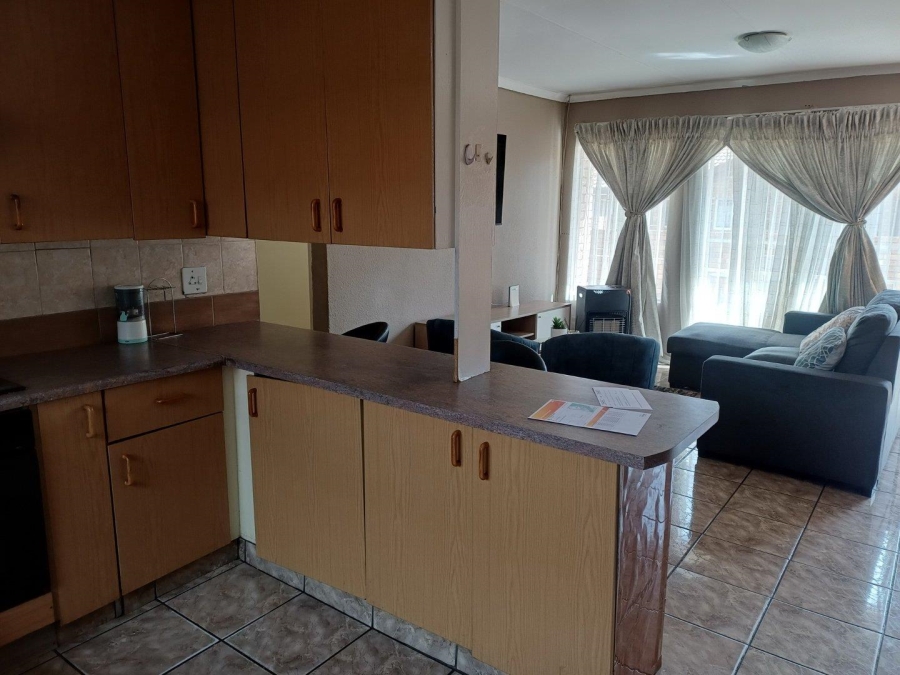 3 Bedroom Property for Sale in Birchleigh North Gauteng