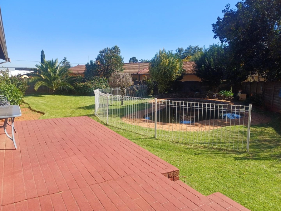 4 Bedroom Property for Sale in Birch Acres Gauteng