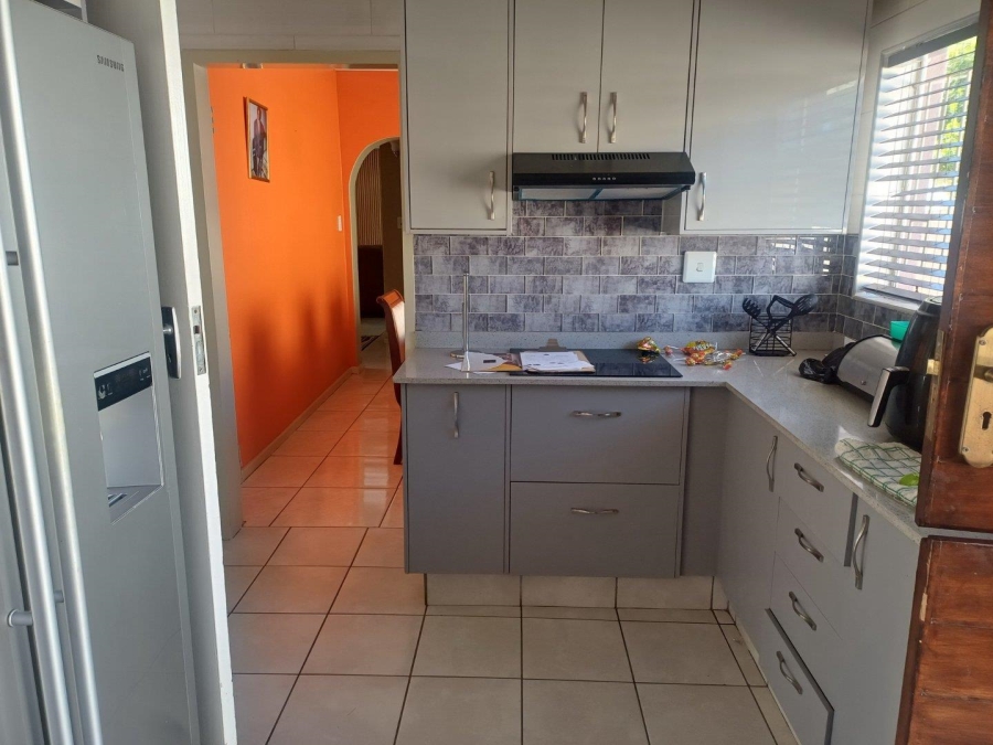 4 Bedroom Property for Sale in Birch Acres Gauteng