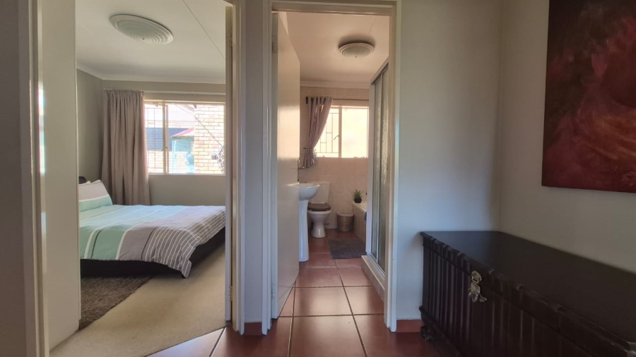 3 Bedroom Property for Sale in Terenure Gauteng
