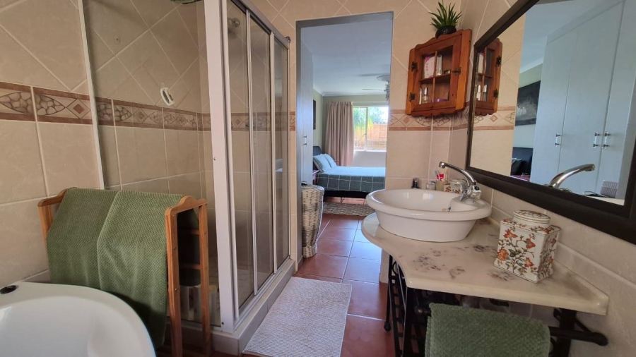 3 Bedroom Property for Sale in Terenure Gauteng